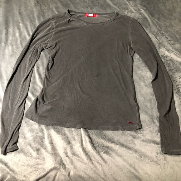 n:PHILANTHROPY Tops - N:philanthropy long sleeve tee with cut n:PHILANTHROPY Tops - N:philanthropy long sleeve tee with cut